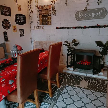 The White Dove Bed And Breakfast With Glamping Newark Showground Dış mekan fotoğraf