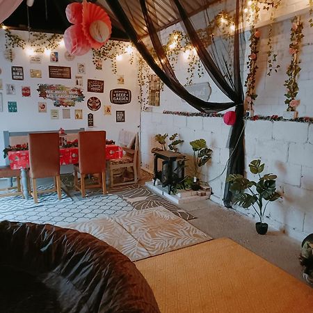 The White Dove Bed And Breakfast With Glamping Newark Showground Dış mekan fotoğraf