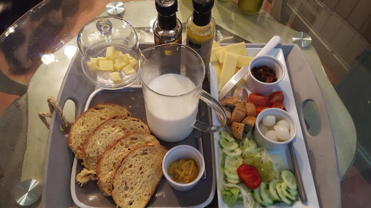 The White Dove Bed And Breakfast With Glamping Newark Showground Dış mekan fotoğraf